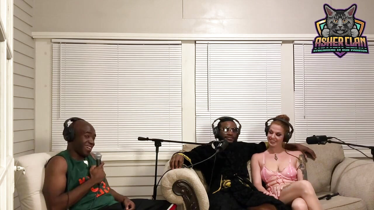 The Fox and The Hounds - Foxi Vixen Menyertai Mrflourish Dan Lelaki Untuk Beberapa Cakap Dewasa Liar Podcast