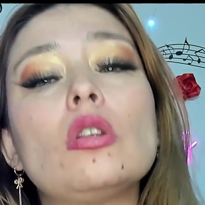 İçimdeki kamera!! Büyük dinozorları yutuyorum ve gırtlağına kadar alıyorum!