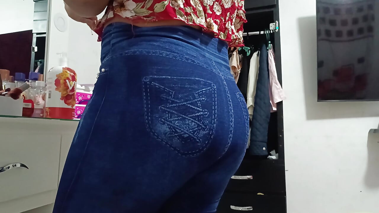 Pantat temanmu enak
