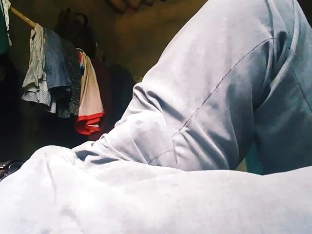 Pria tua masurasi masurasi ngocok kontol