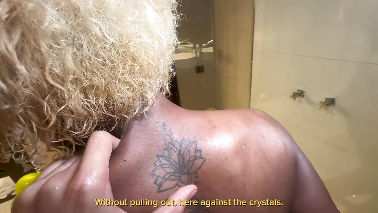 Interracial sex between a Spanish man and a Dominican woman, she ends up swallowing all the cum.