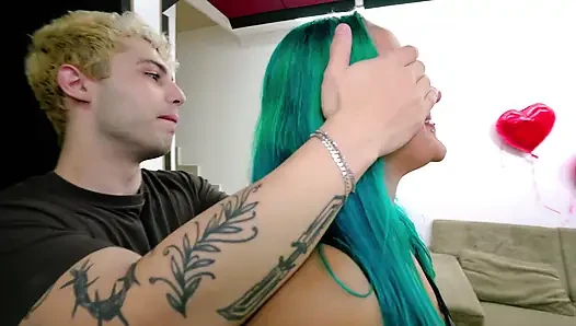 Valentine's Day Surprise: My Sweetheart with Colored Hair Gave Me Her Pussy as a Gift