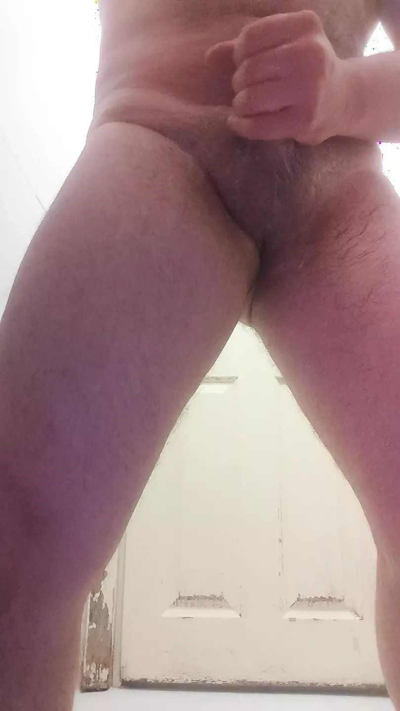 Masturbasi kontol besar dan berbulu