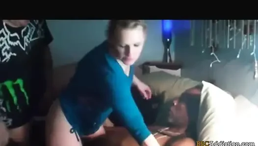 BBC Addiction - 100% Amateur and Home Made Porn Videos. MILFs Addicted to BBC and Interracial Banging.
