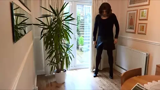 Alison uylukbootboy ve şişme titreşimli anal plug