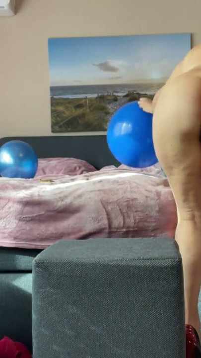 Red Nails and balloons that burst | Clip 1