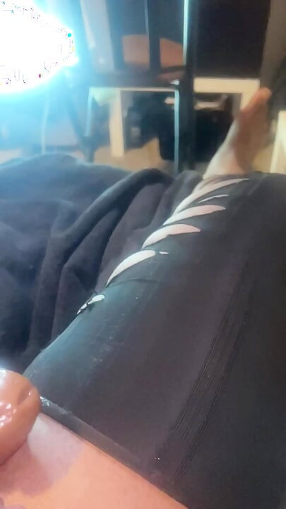 فروت الديوك السوداء