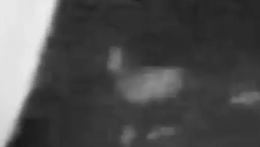 Küçük üvey kız kardeş üvey erkek kardeşi gibi seks oluyor
