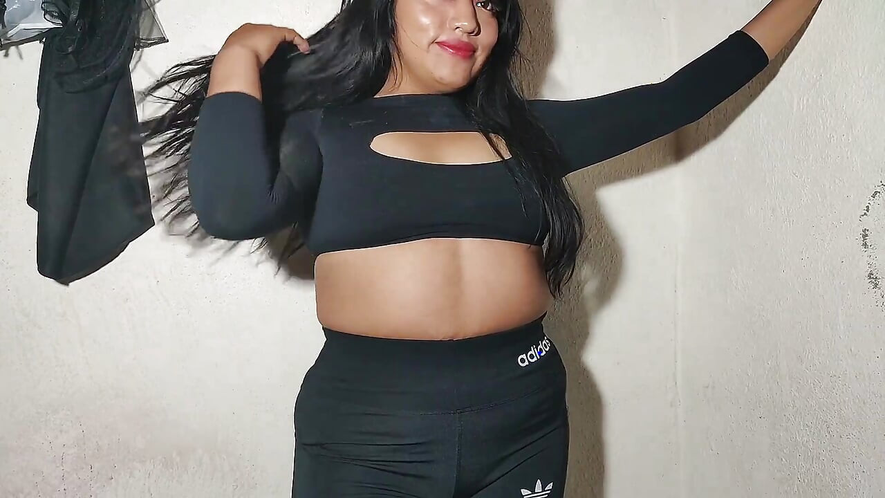 Cumnata face sex secret și ajunge să lingă spermă