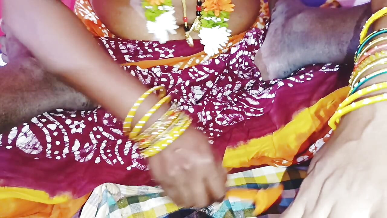 Indian Beautiful Saree Stepmom Fucking Stepson Telugu Dirty Talks.