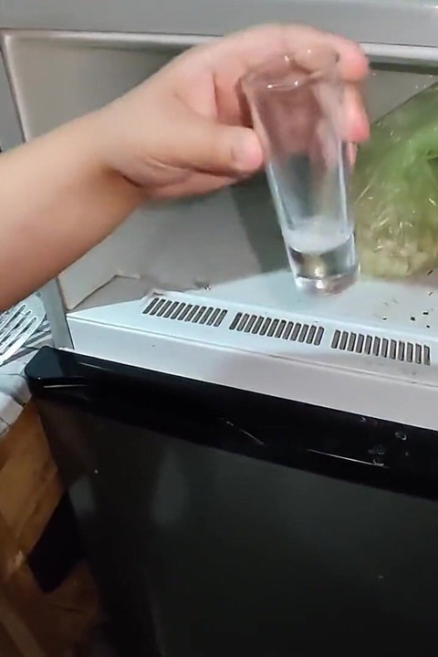 She Loves to Eat Frozen Cum After a Throat Fuck
