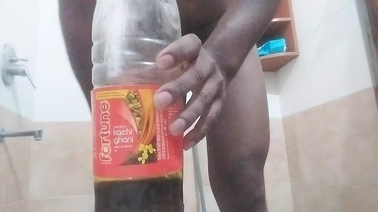boya bhatharoom handjob