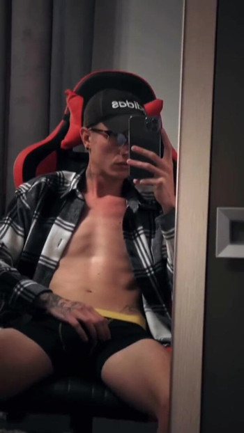 dylan_riverA video