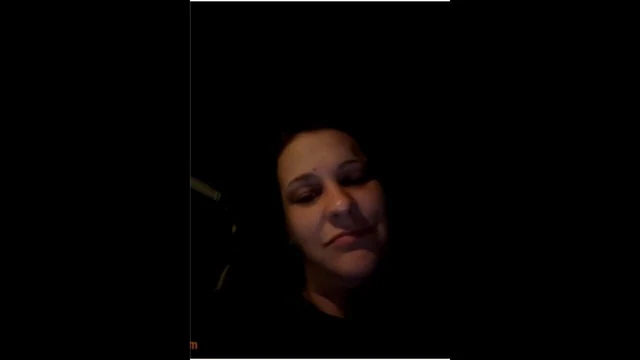 MILF WITH HUGE BOOBS TRYING TO MAKE ME CUM