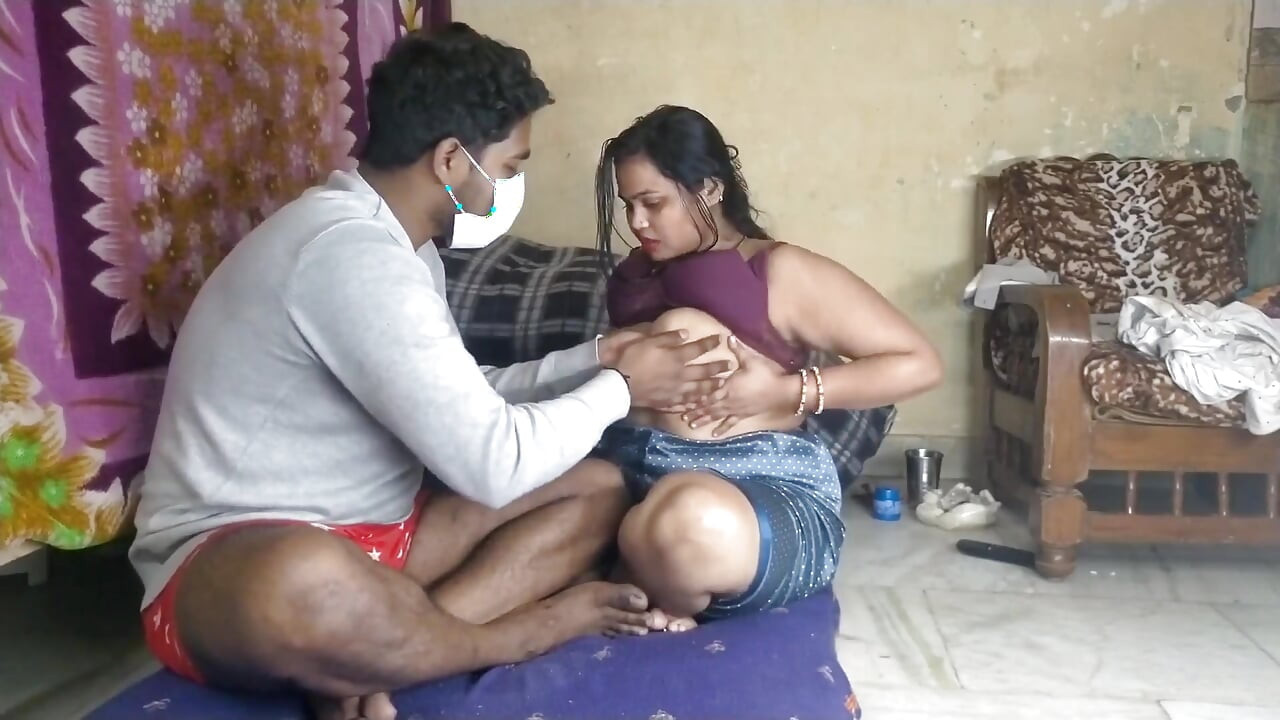 Ngentot istri hot india dengan pantat bahenol dan pantat bahenolnya dientot habis-habisan sampai mengerang keenakan
