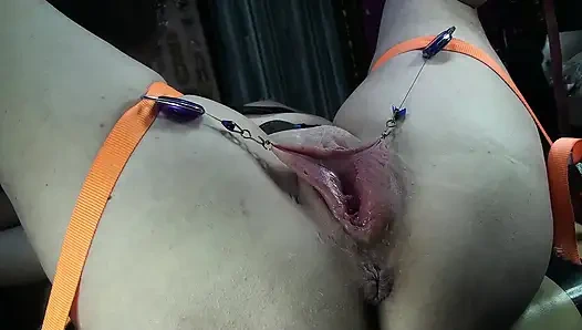 Stretched Pumped Pussy Pissing Close up 1