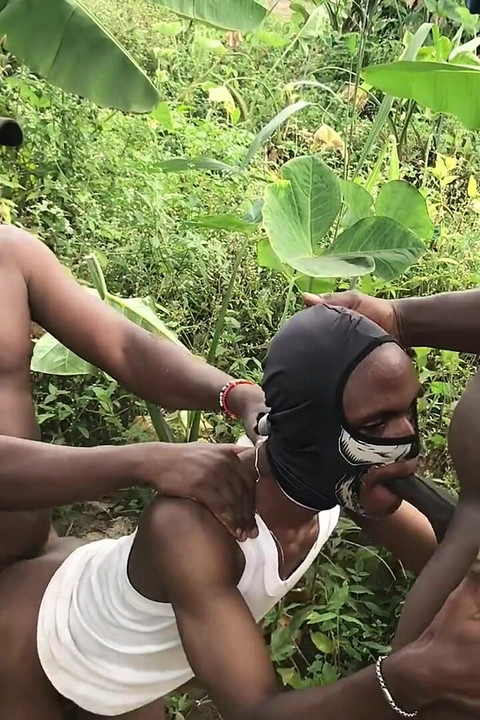 Ini Adalah Minda Blowwing Look How This Two Tops Fuck This Bottom Hot On Ground