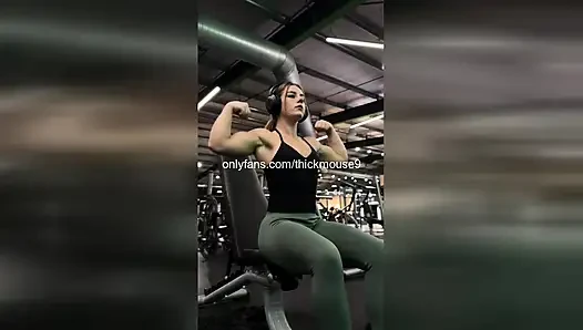 18yo Fisting Accident: Arm Elbow-Deep in Pussy on Live Stream