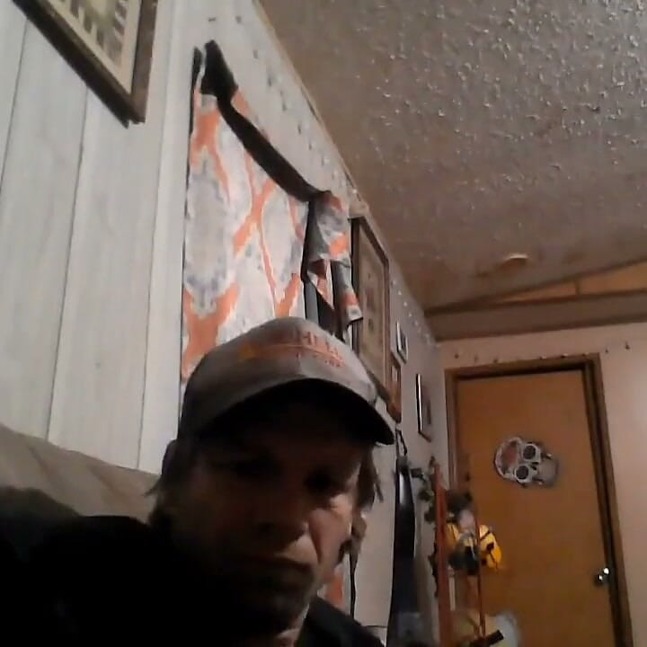 Xsmilingbob Pleases Himself