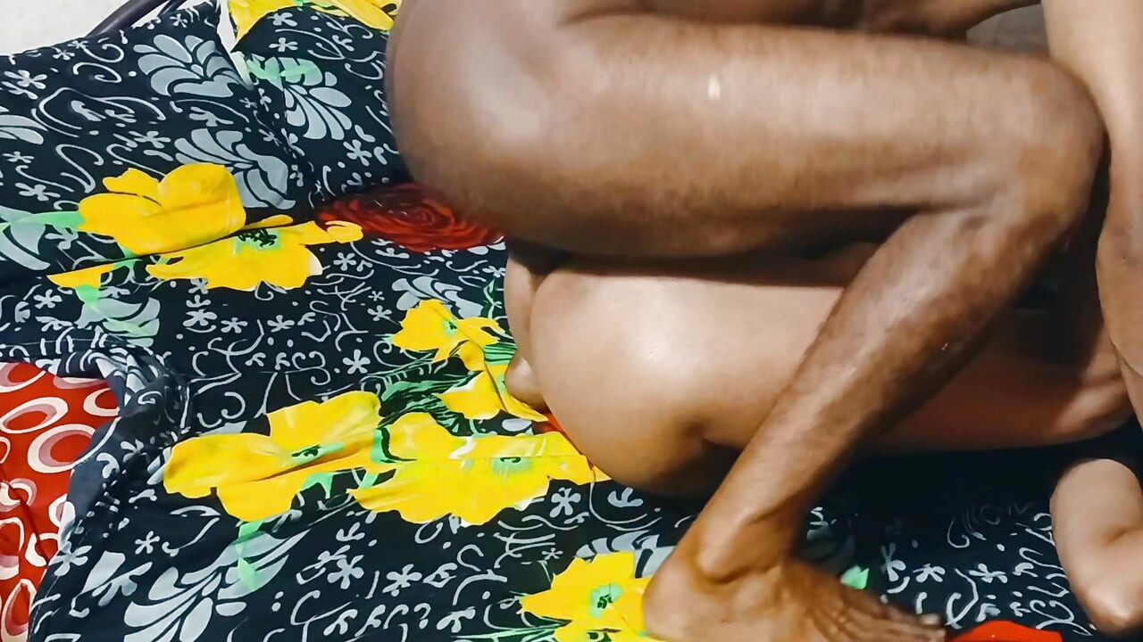 我为什么操一个18岁的女孩？德西性爱视频