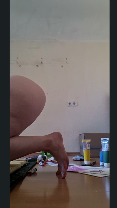 Naked painting with KittieNoOne | Clip 1