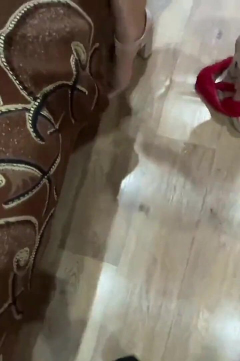 Je suis venu chez sa maîtresse