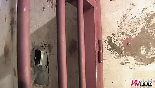 Petualangan lesbian momomi sawajiri jepang sama polisi wanita tanpa sensor.