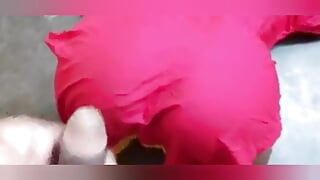 我操穿着粉红色库尔蒂的印度桑帕里，带有肮脏的印地语音频