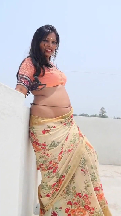 Desi woman in hotel real audio and real intense whole romantic mood happy ending | Clip 1