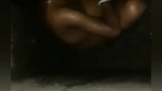 Indisches heißes video mit großen büchern