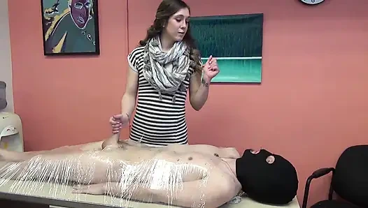 Bossy Violet Volume 3 başrolde Violet Thompson