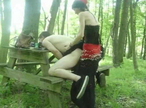 Outdoors pegging