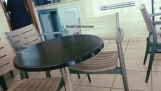 A Café Cleaner Fell in Love with a Customer… the Ending Changed Everything
