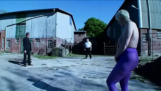 Freches Bauernmädchen Necken Mit Doppelter Penetration