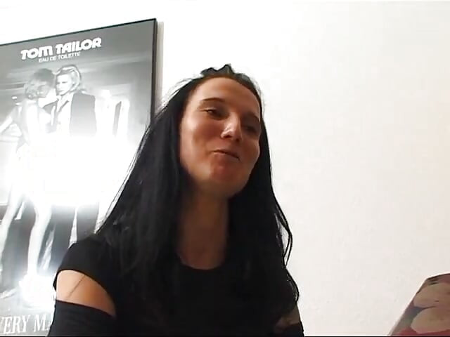 Raven hair stepmom in her first audition