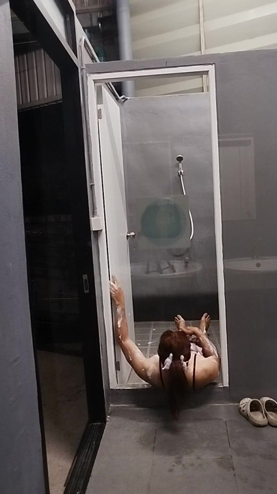 FN124 I’m having a blissful time in the shower. | Clip 1