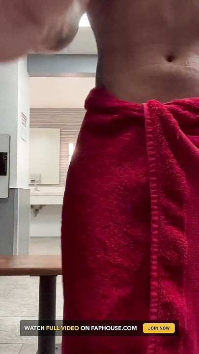 Spandex Makes Me I Jerk off Until I Shoot a Big Load