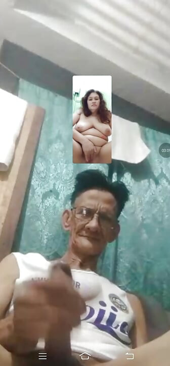 kami melakukan segalanya agar kami merasa senang dan bahagia