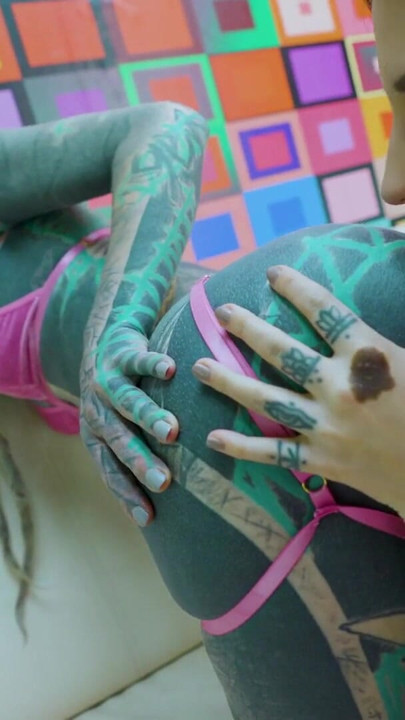 Soft GG Anal Toy Play - Duży dildo i podwójne palcowania | Klip 1