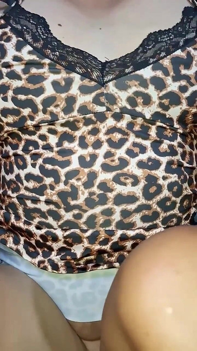 سخيف مع مساعد مثير | مقطع 3