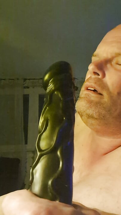 The slut anal unplugged and fucked again with the dildo and plugged again