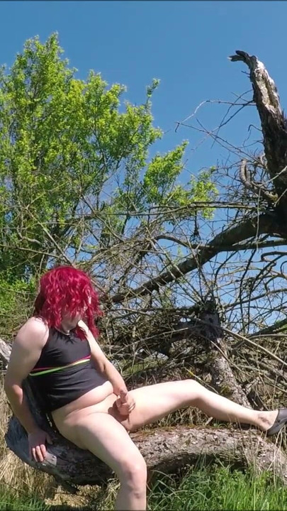 walk with my pink dress. I end up with a big ejaculation on my top | Clip 1
