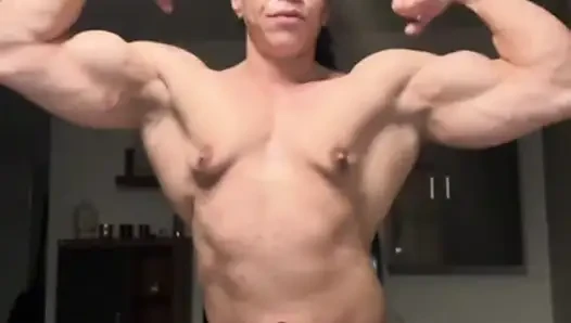 I've heard gym sluts have the tightest pussy, wanna find out?