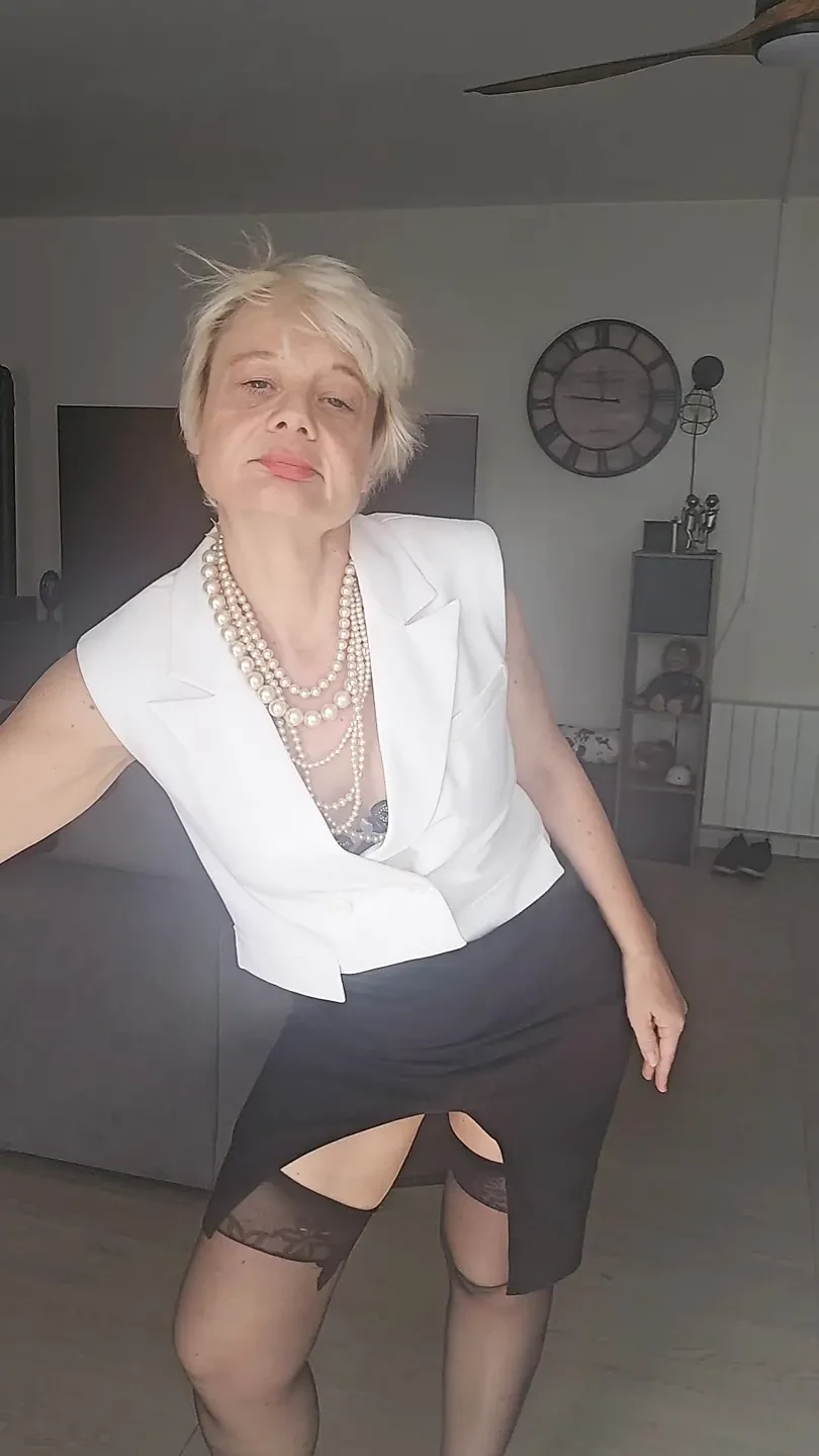What Do You Think of My Outfit to Go to Work? You'd Last the Day Before