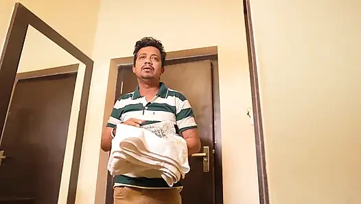 Adik Tiri Dan Adik Lagi Asik Nikmatin Di Hotel