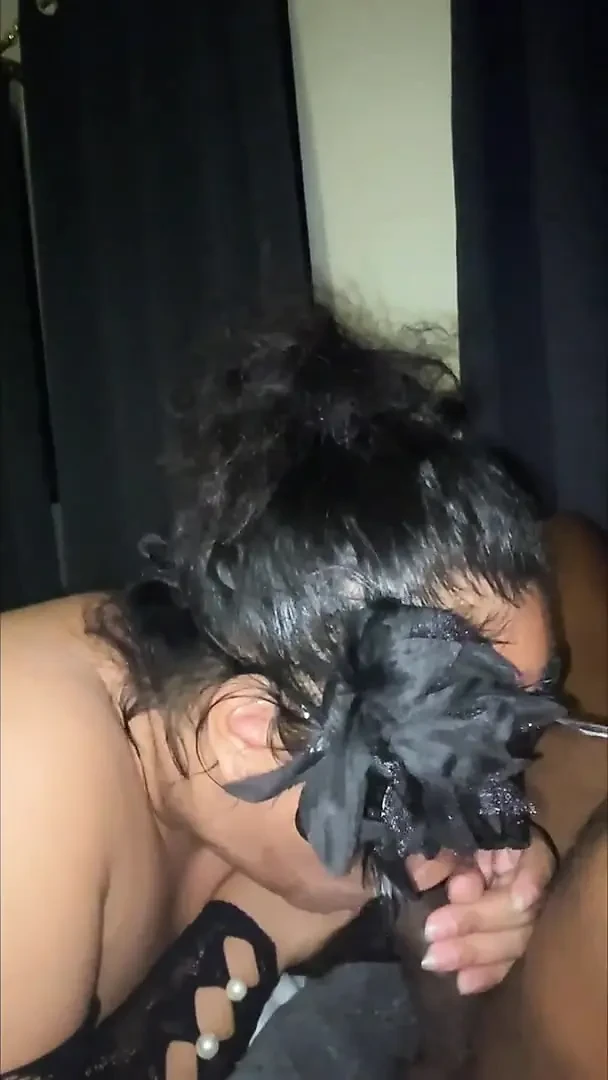Asian Deepthroat blowjob her stepbrother while Family not Home
