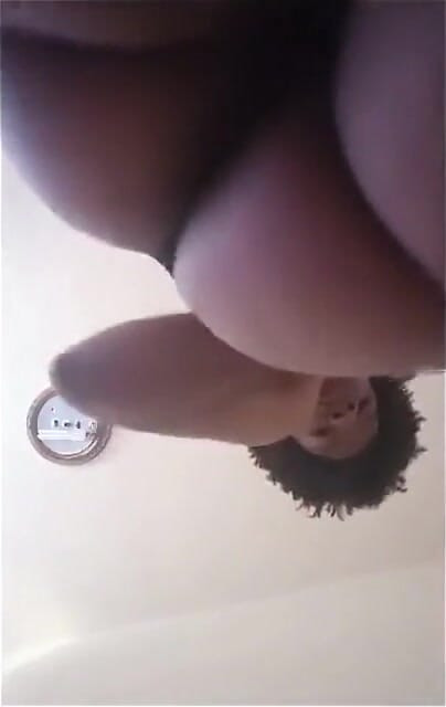 Menggoda secara visual