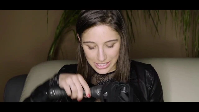 Abella danger gets a hard fuck after blowjobat the valentine