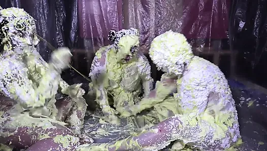 Foam Fun with Cheyenne Hannah and Skyler