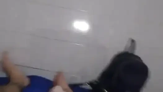Я изменял своей жене, и они показывают видео ее родителям из Нью-Йорка